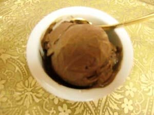 Creamy Raw Avocado Chocolate Ice Cream