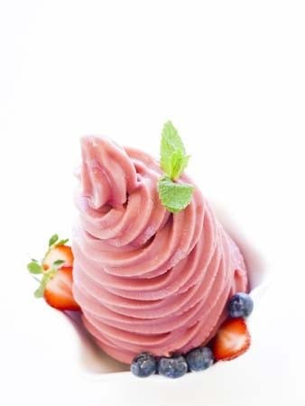 Gluten-Free Strawberry Frozen Yogurt