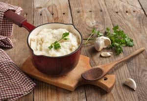Quick and Easy Garlic Mashed Potatoes