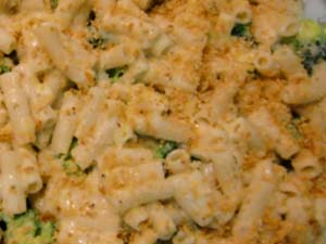 Gluten Free Macaroni and Cheese with Broccoli and Chicken Breasts