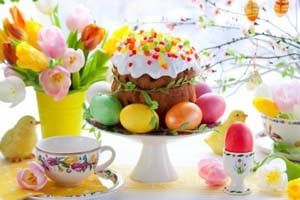 Image: Easter Table Setting with Gluten Free Cake