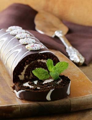 Flourless Gluten Free Chocolate Roll Cake – Roulade