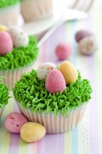 How to Make Easter Grass Frosting & Gluten Free Green Frosting Recipe