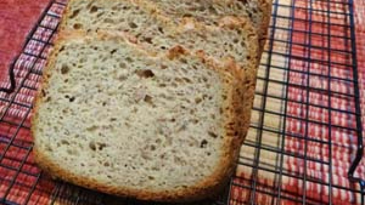 Oatmeal Bread Machine Recipe for the Best Toast (+ Video)