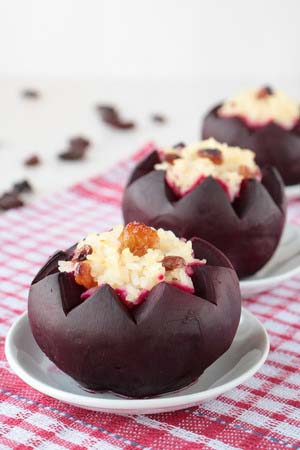 Stuffed Beets with Rice and Raisins