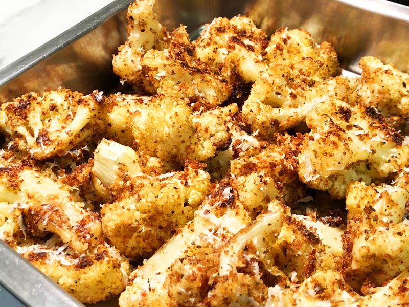 Baked Cauliflower with Cheese and Breadcrumbs