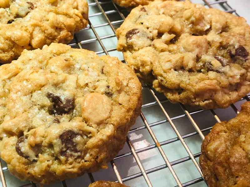Gluten Free Chocolate Chip Oatmeal Cookies